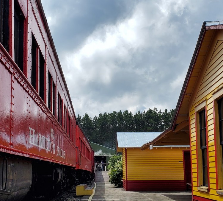 lumberjack-steam-train-camp-5-museum-photo